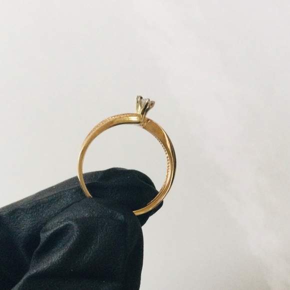 14K Yellow Gold Diamond Ring Marquise Cut NEW - Picture 4 of 9